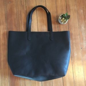 Cuyana Classic Structured Leather Tote